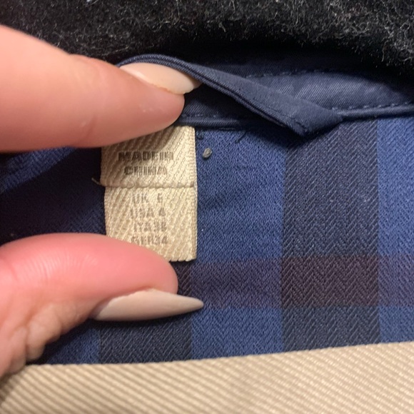 Burberry double vested coat - Picture 7 of 8